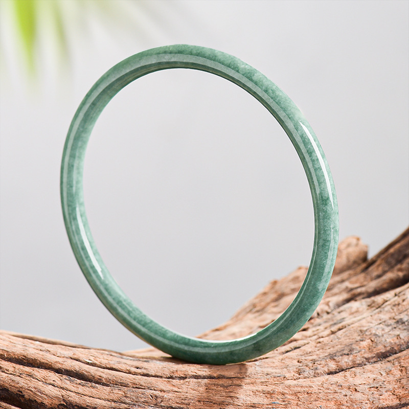 Woman Accessory - 天然ビルマ翡翠ブレスレットバングル 本翡翠 デザイナーアクセサリー 彫刻された宝石のお守り ファッション ヴィンテージ