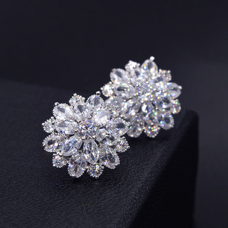 女性用ラボダイヤモンドイヤリング,大きな花,本物の925スタ - Statement Earrings Oversized のレビューと価格