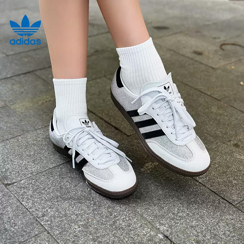 アディダス スリーリーフクローバー レディースシューズ SA - Women'S Accessories Adidas のレビューと価格